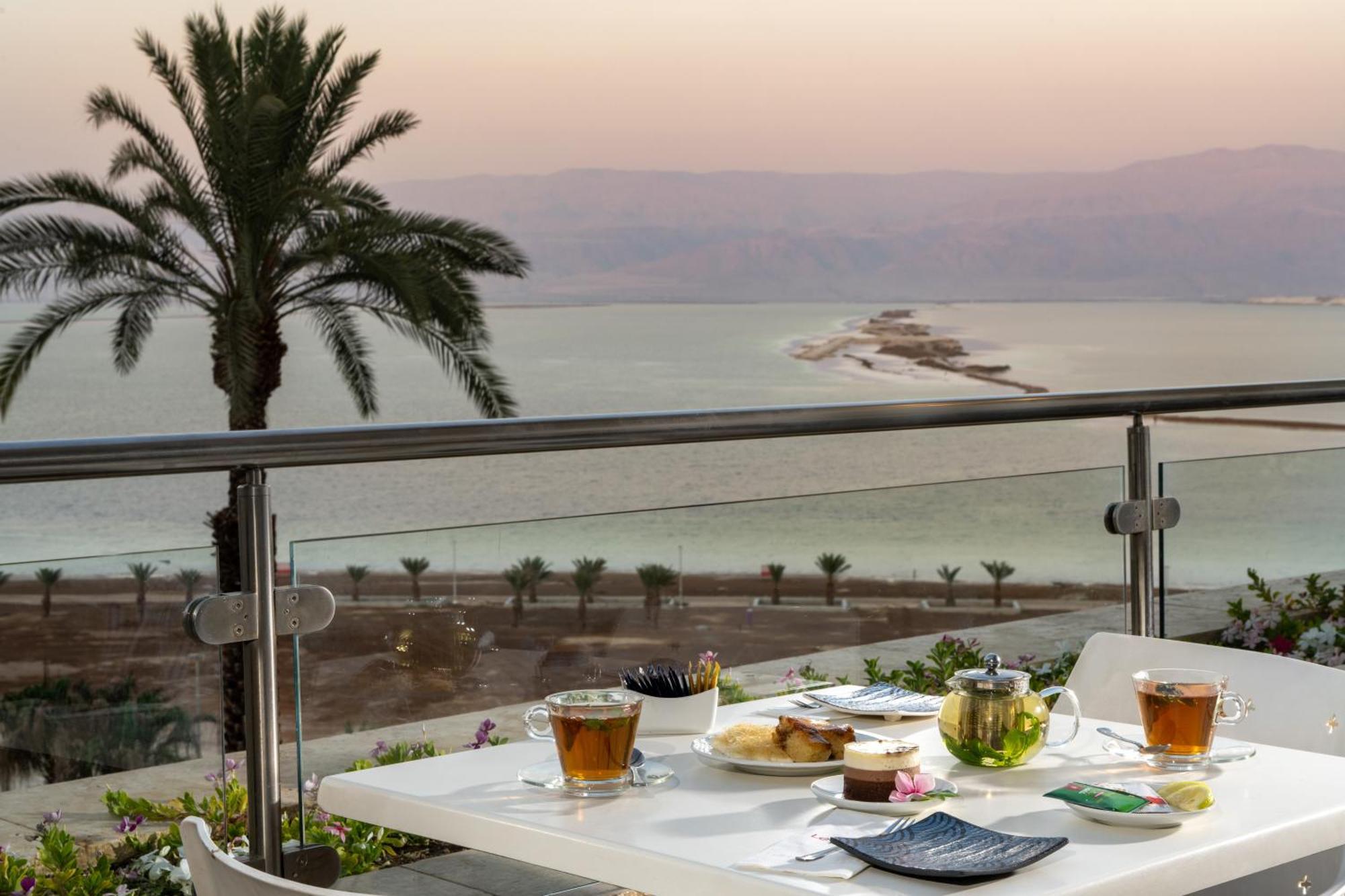 Leonardo Plaza Hotel Dead Sea Неве-Зогар Екстер'єр фото